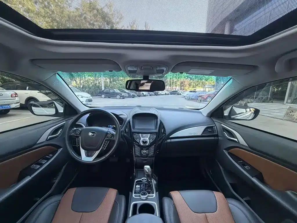 Qin New Energy 2015 1.5T Dual Crown Flagship Plus Edition — миниатюра 7