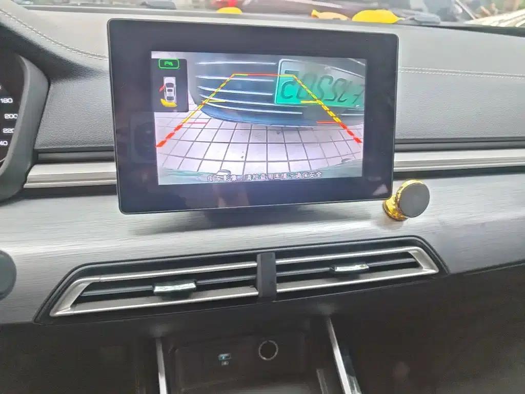 Qin New Energy 2019 Long Range Luxury Edition — миниатюра 13