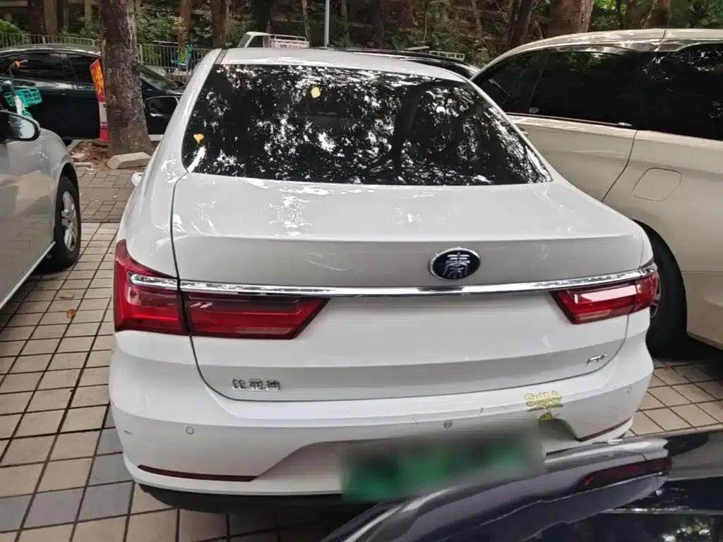 Qin New Energy 2019 Long Range Luxury Edition — миниатюра 6