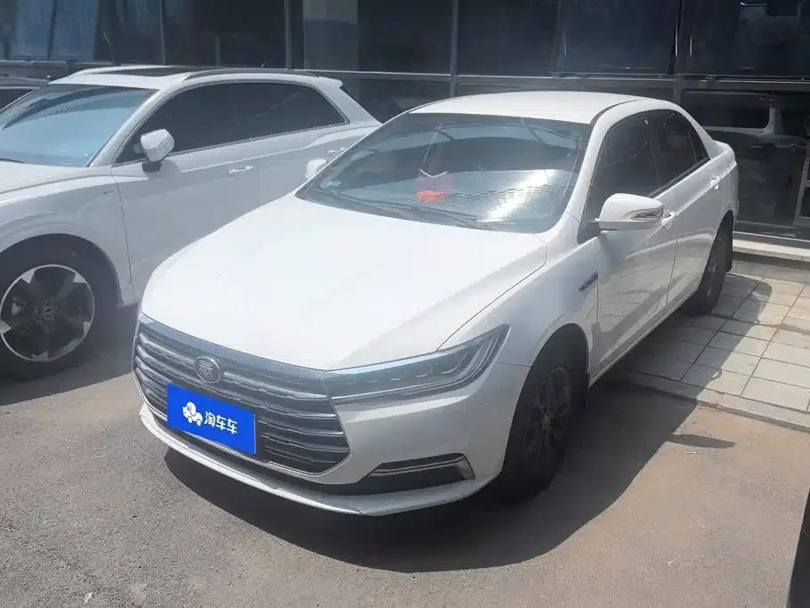 Qin 2019 1.5L Automatic Deluxe Edition — миниатюра 1