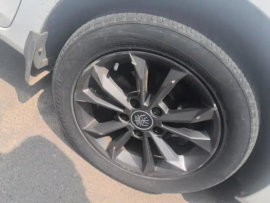 Qin 2019 1.5L Automatic Deluxe Edition — миниатюра 6
