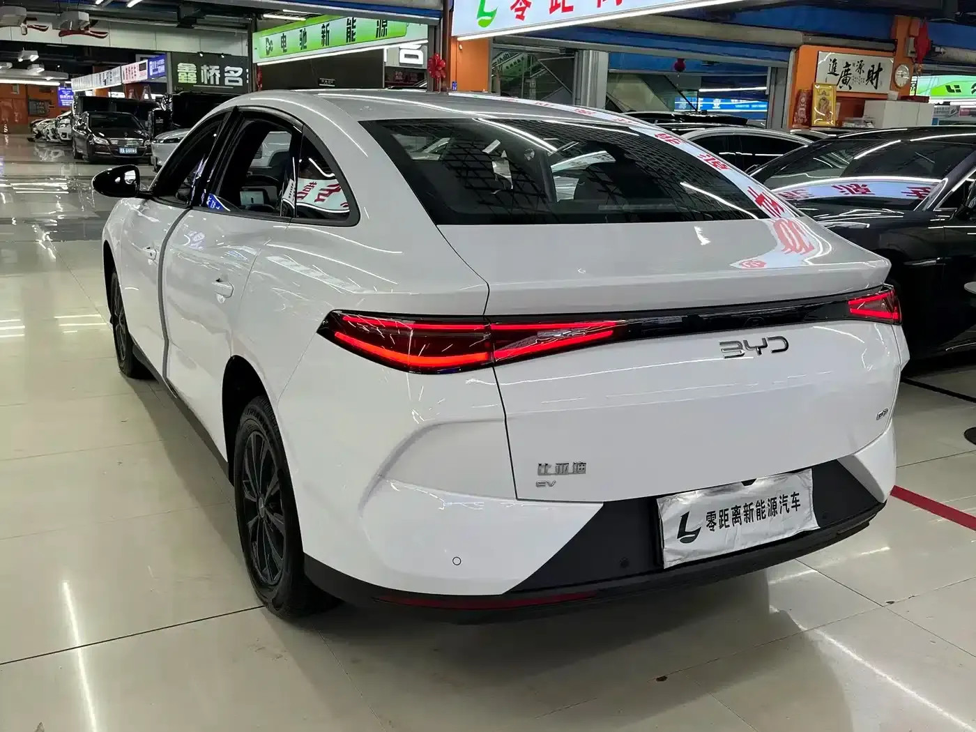 BYD e7 2025 520 Smart Travel Edition — миниатюра 4