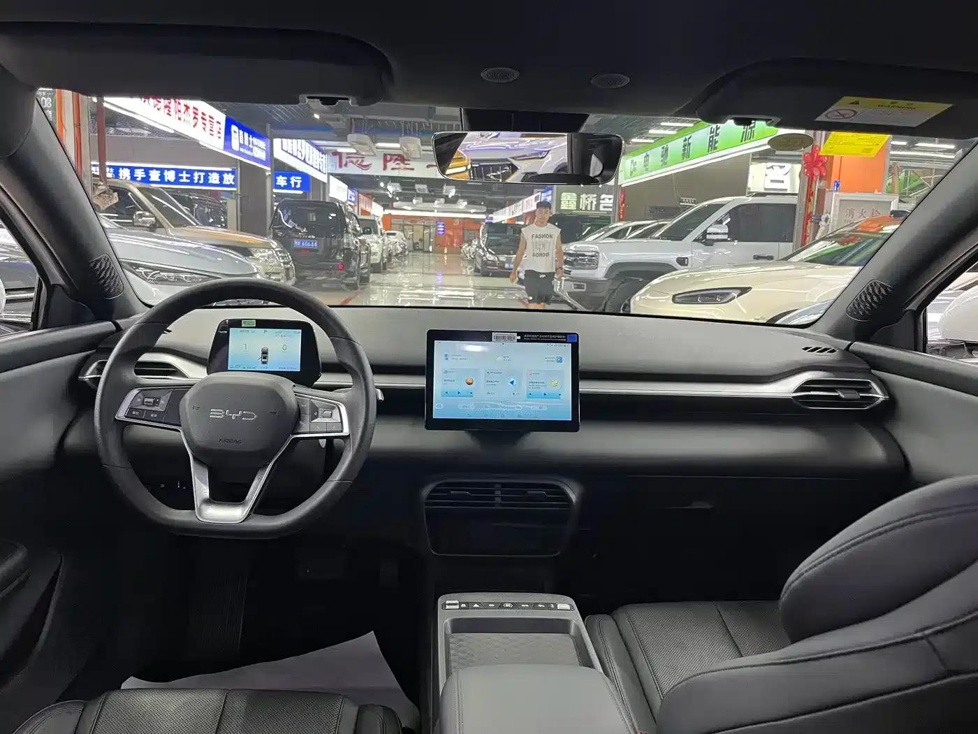 BYD e7 2025 520 Smart Travel Edition — миниатюра 7