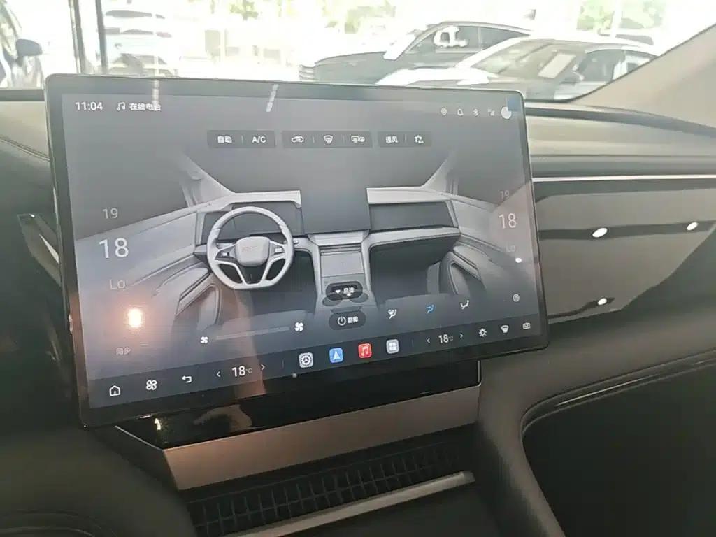 BYD M9 2025 1060 Navigator Edition — миниатюра 13