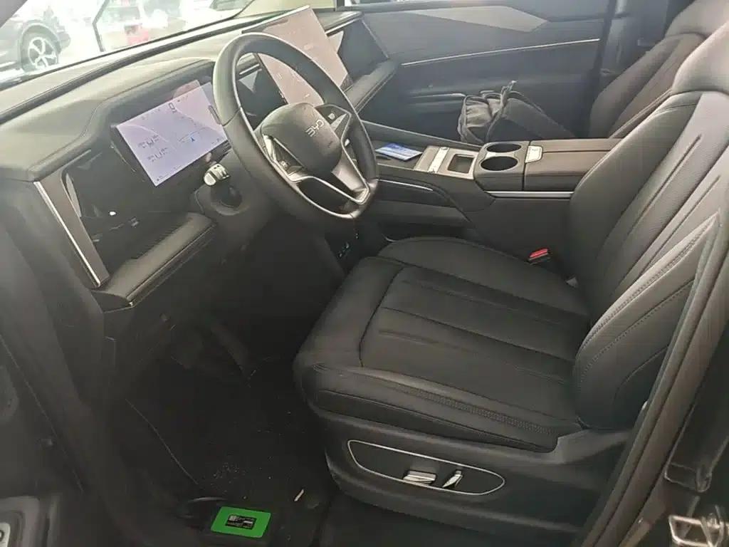 BYD M9 2025 1060 Navigator Edition — миниатюра 15