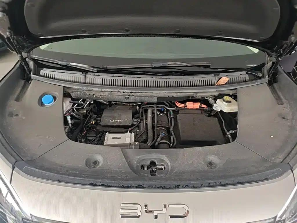 BYD M9 2025 1060 Navigator Edition — миниатюра 20