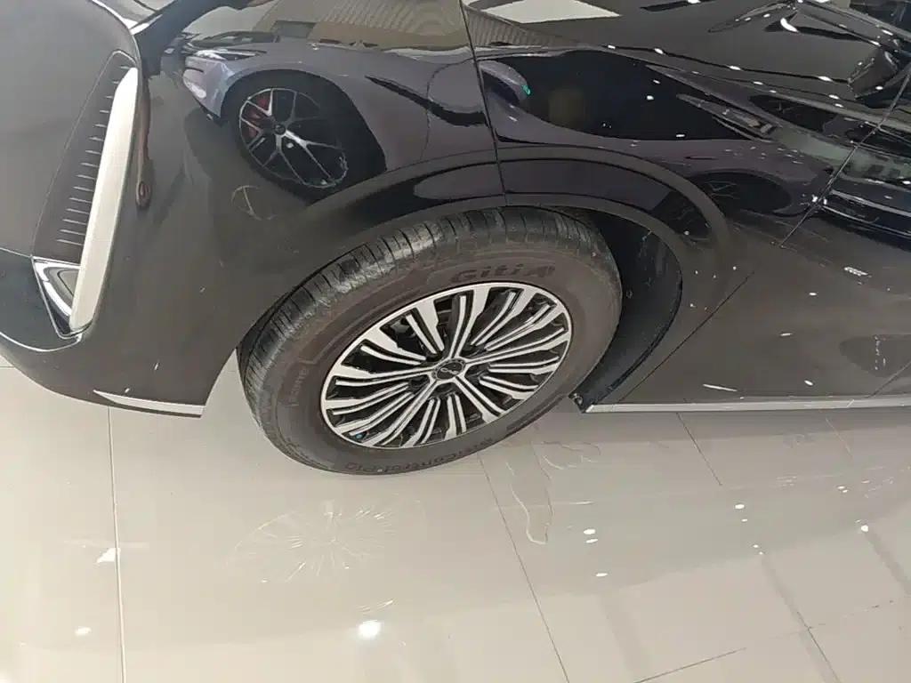 BYD M9 2025 1060 Navigator Edition — миниатюра 23
