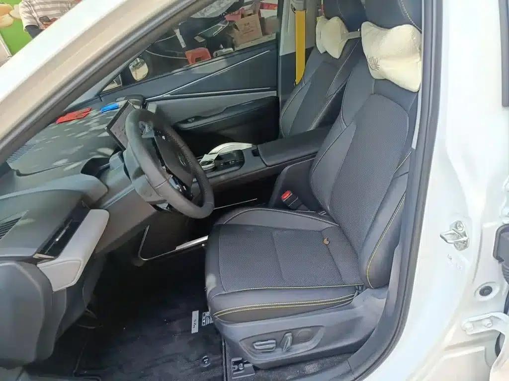 Toyota BZ5 2025 550 PRO — миниатюра 8