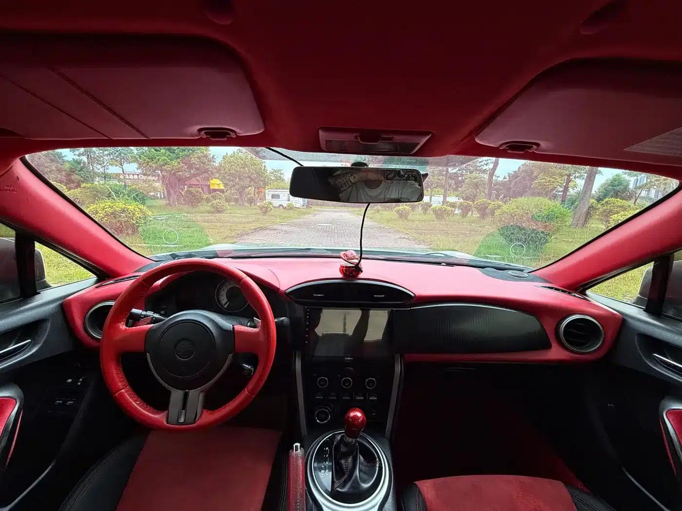 Toyota 86 2014 2.0L Automatic Luxury — миниатюра 10