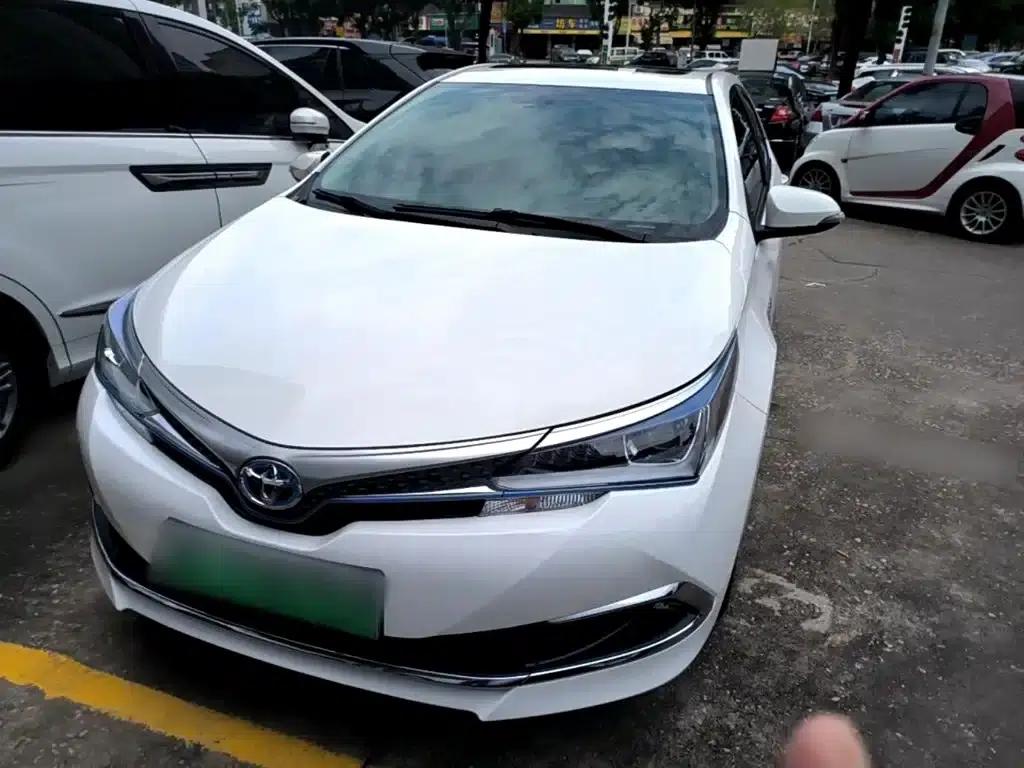 Corolla Hybrid E+ 2019 1.8L E-CVT Leading Edition — миниатюра 1