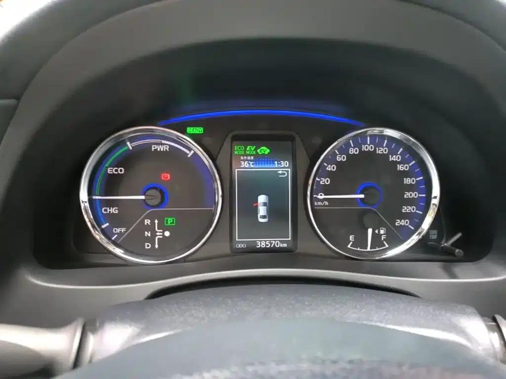 Corolla Hybrid E+ 2019 1.8L E-CVT Leading Edition — миниатюра 12