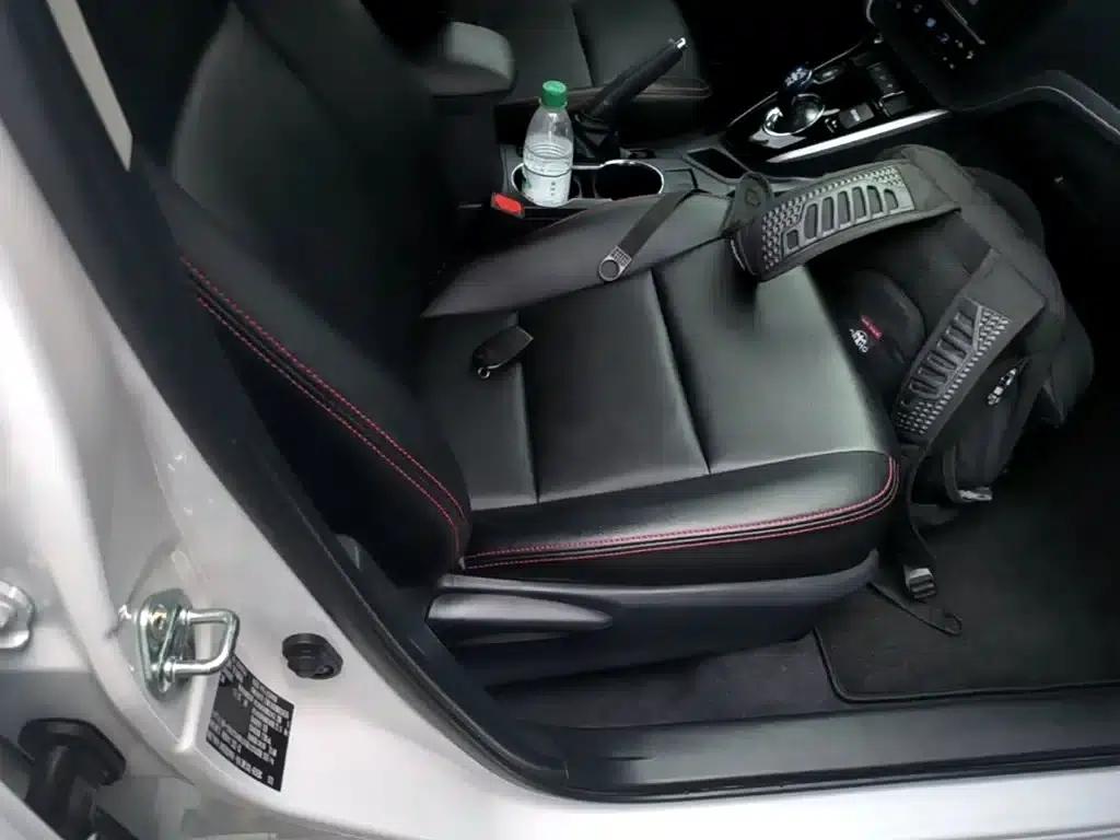 Corolla Hybrid E+ 2019 1.8L E-CVT Leading Edition — миниатюра 25