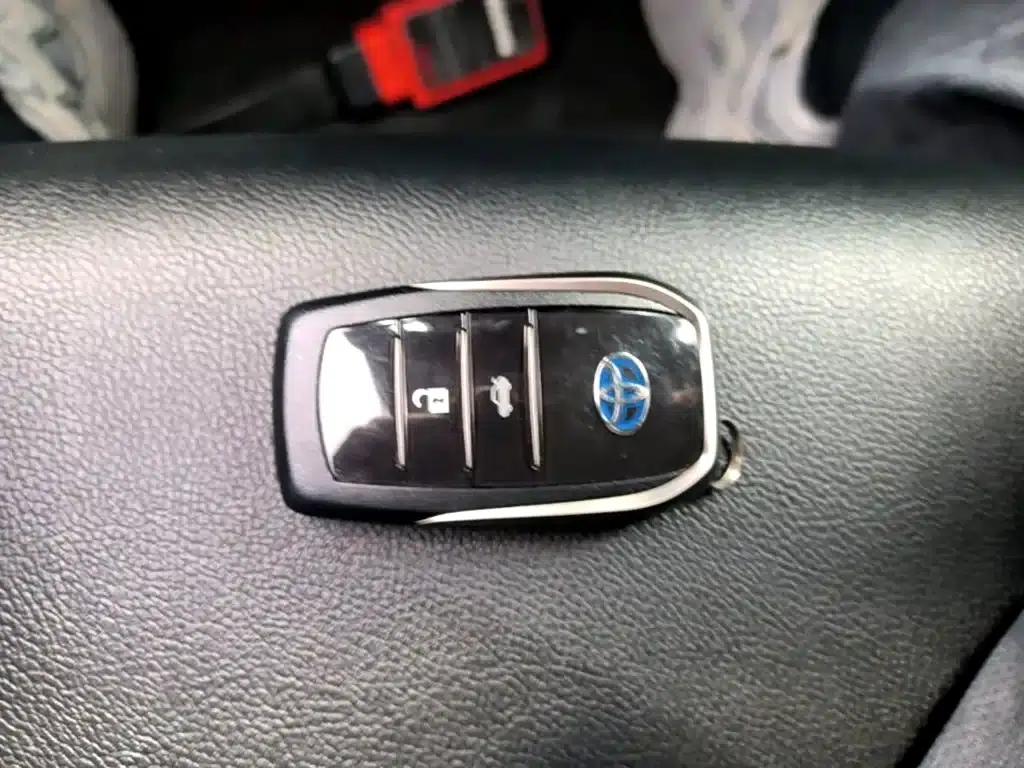 Corolla Hybrid E+ 2019 1.8L E-CVT Leading Edition — миниатюра 9