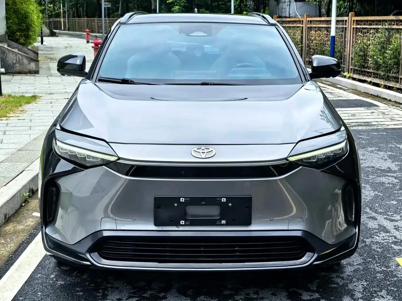 FAW Toyota bZ4X 2022 All-Wheel Drive High-Performance PRO Edition — миниатюра 2