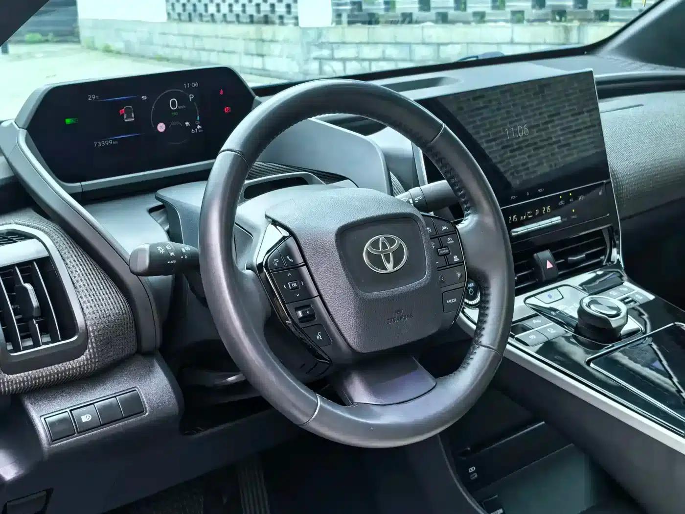FAW Toyota bZ4X 2022 All-Wheel Drive High-Performance PRO Edition — миниатюра 20