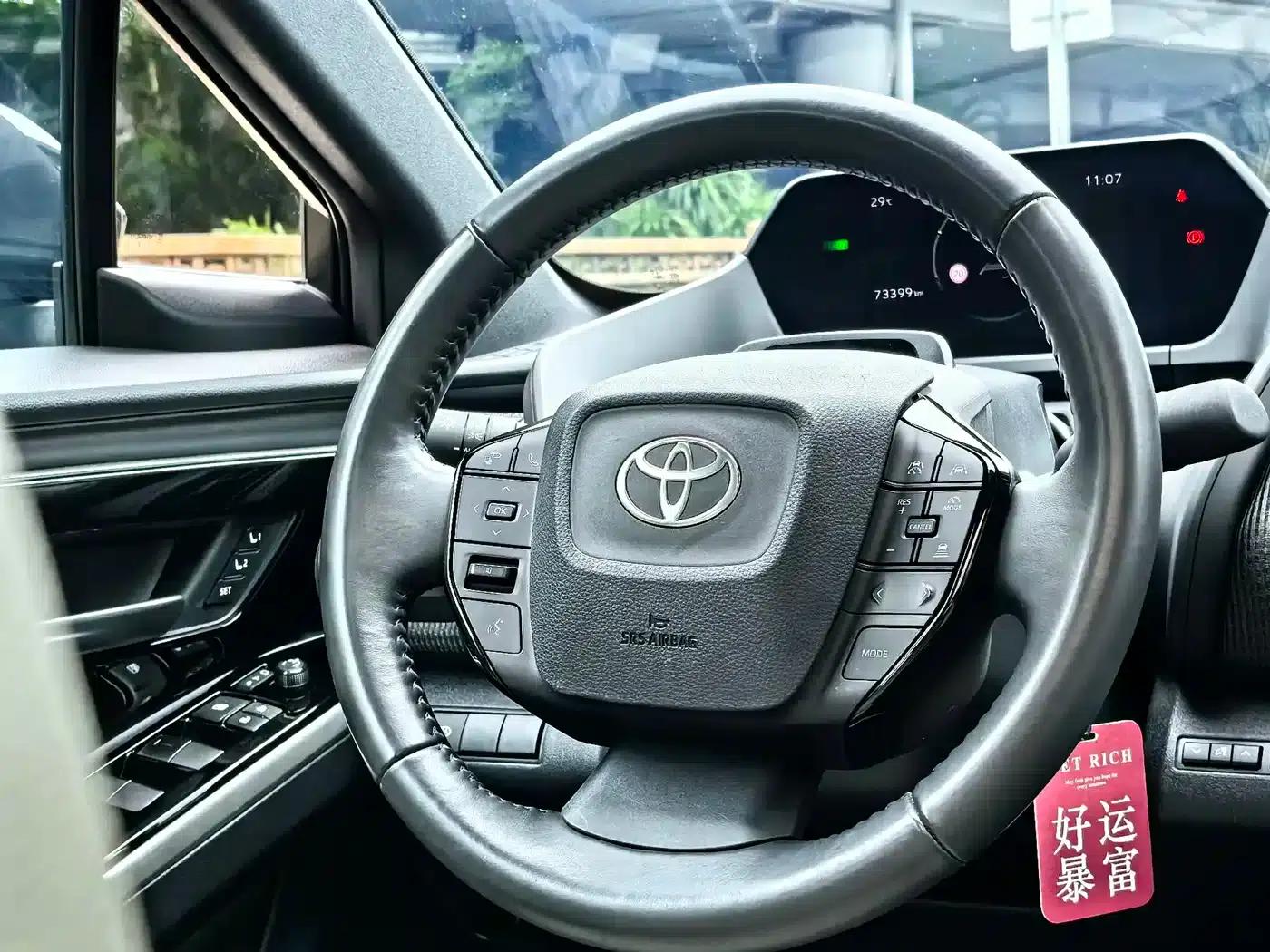 FAW Toyota bZ4X 2022 All-Wheel Drive High-Performance PRO Edition — миниатюра 32