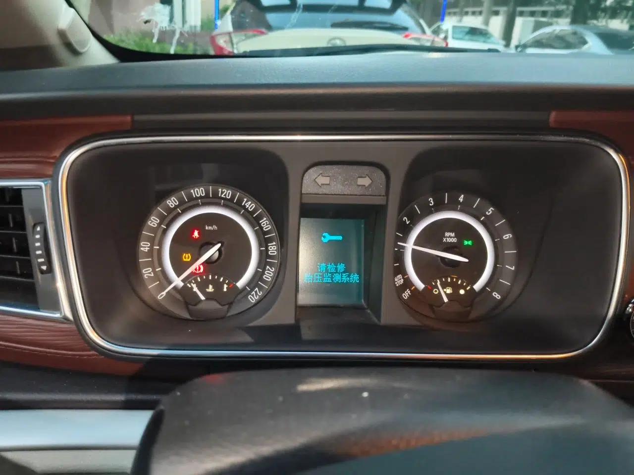Buick GL8 2018 28T Comfort Model China VI Standard — миниатюра 11