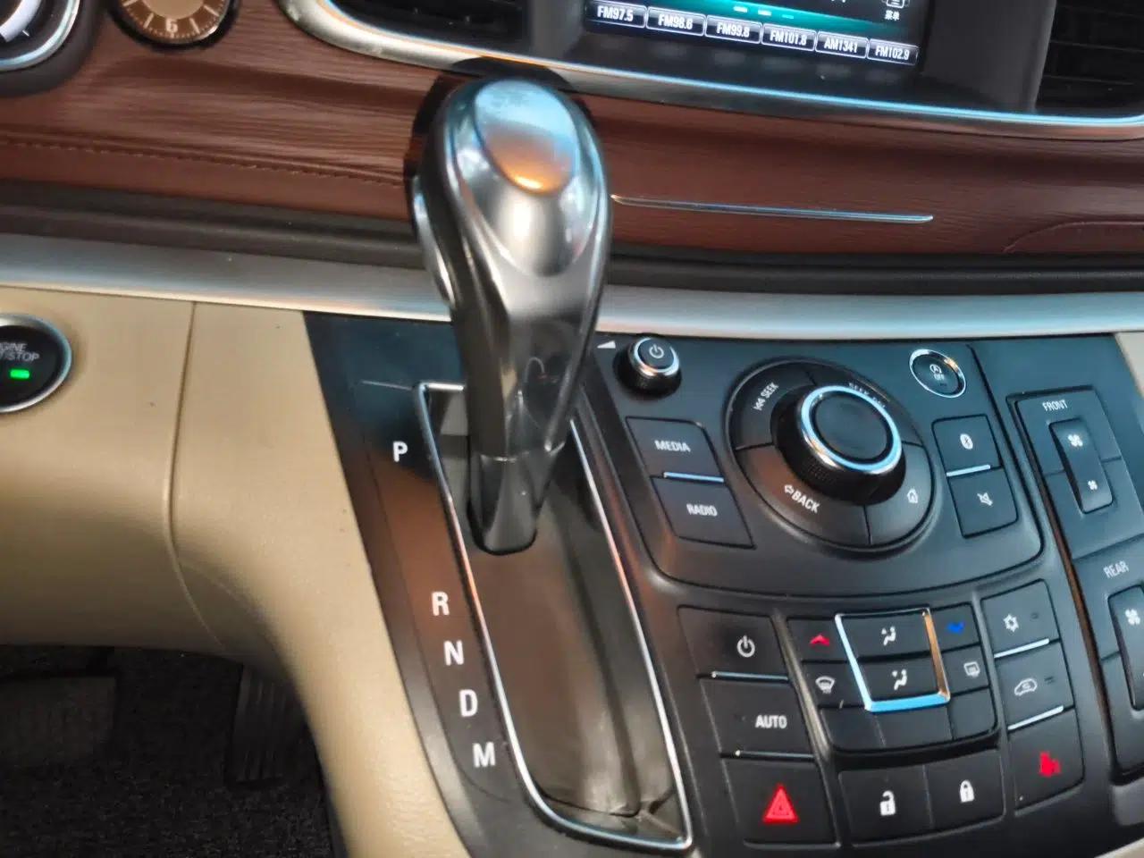 Buick GL8 2018 28T Comfort Model China VI Standard — миниатюра 14