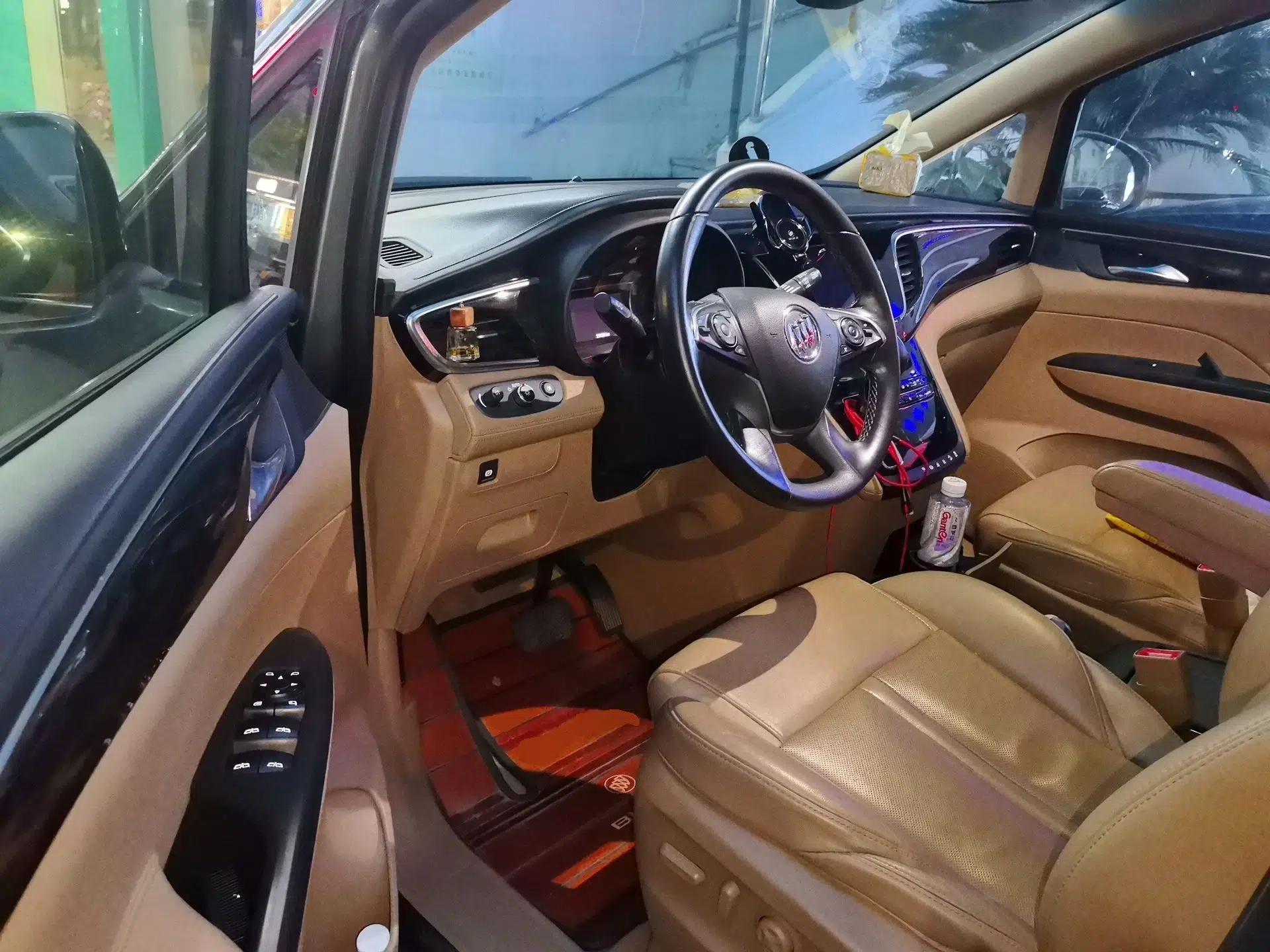Buick GL8 2017 ES 28T Luxury Model China V Standard — миниатюра 16