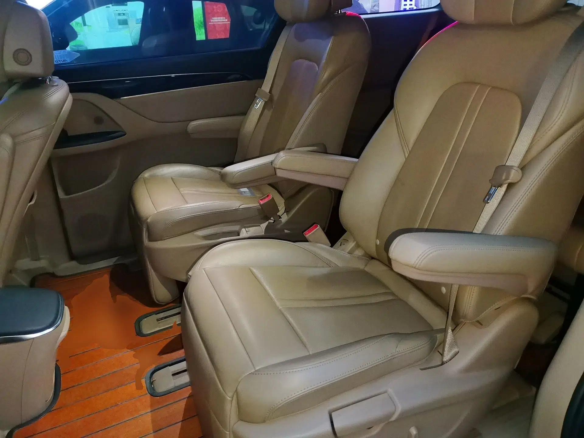 Buick GL8 2017 ES 28T Luxury Model China V Standard — миниатюра 17