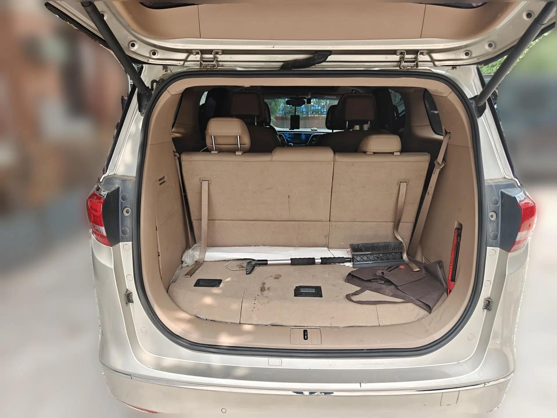 Buick GL8 2017 ES 28T Luxury Model China V Standard — миниатюра 16