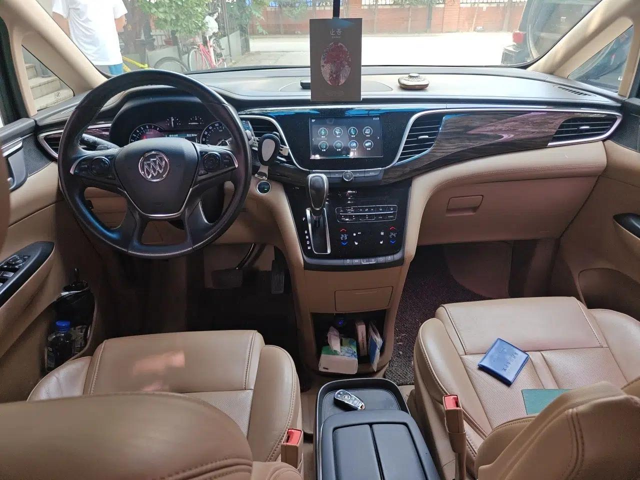 Buick GL8 2017 ES 28T Luxury Model China V Standard — миниатюра 6