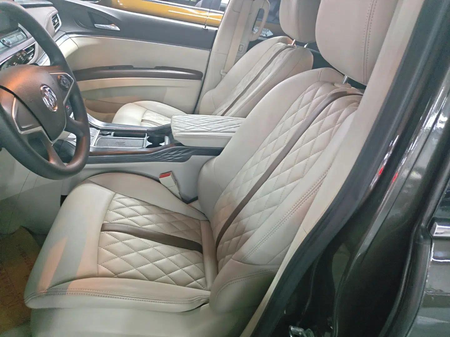 Buick GL8 2021 Land Cruiser Executive Class 652T Comfort Model — миниатюра 17