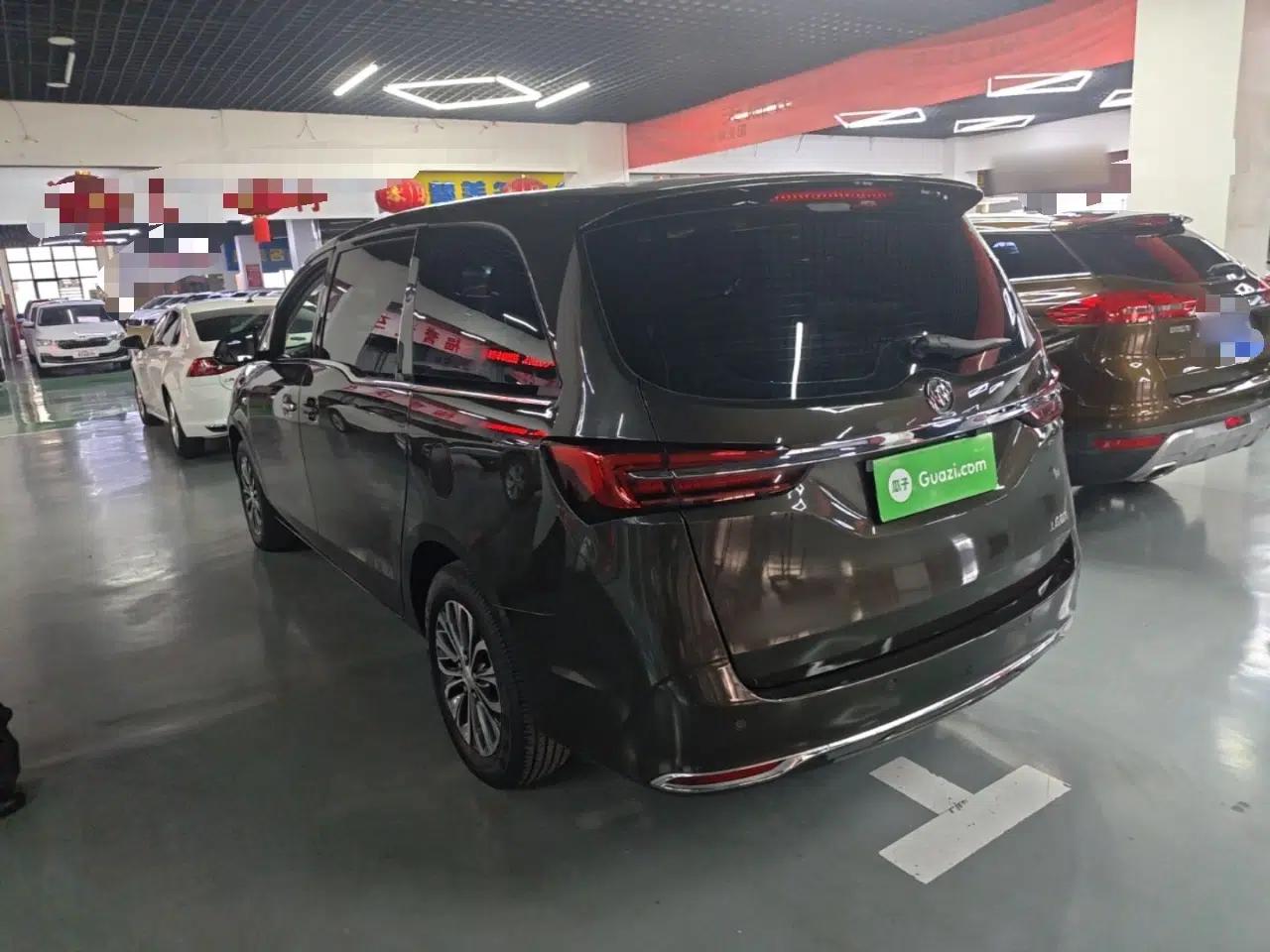 Buick GL8 2021 Land Cruiser Executive Class 652T Comfort Model — миниатюра 4