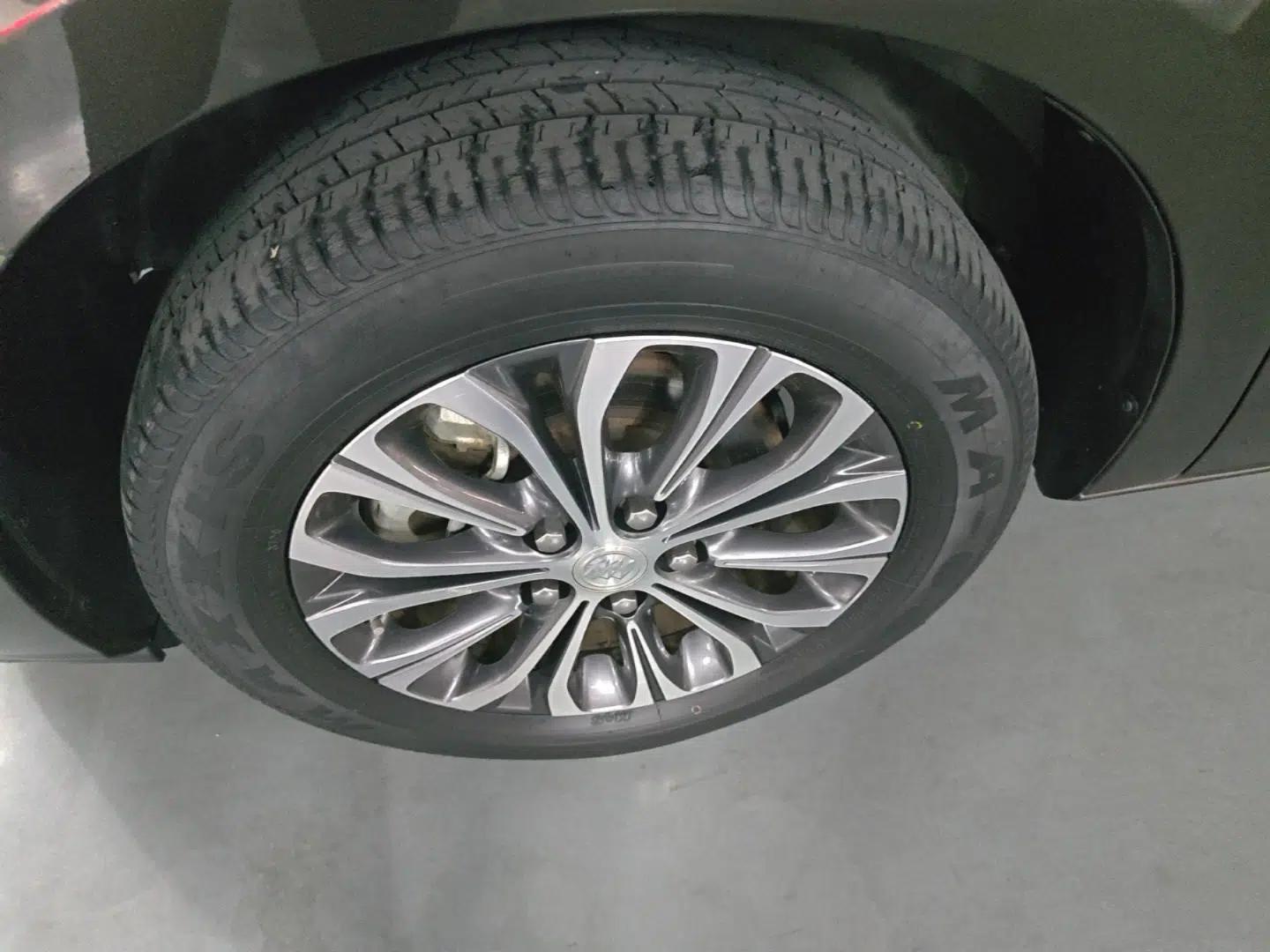 Buick GL8 2021 Land Cruiser Executive Class 652T Comfort Model — миниатюра 10