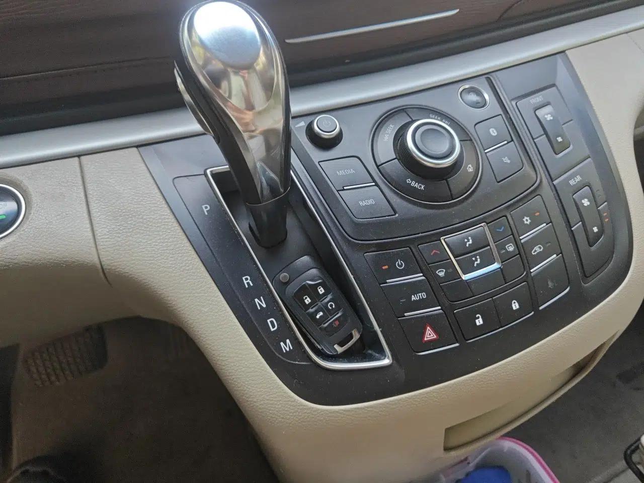Buick GL8 2017 25S Prestige Version China V Standard — миниатюра 14