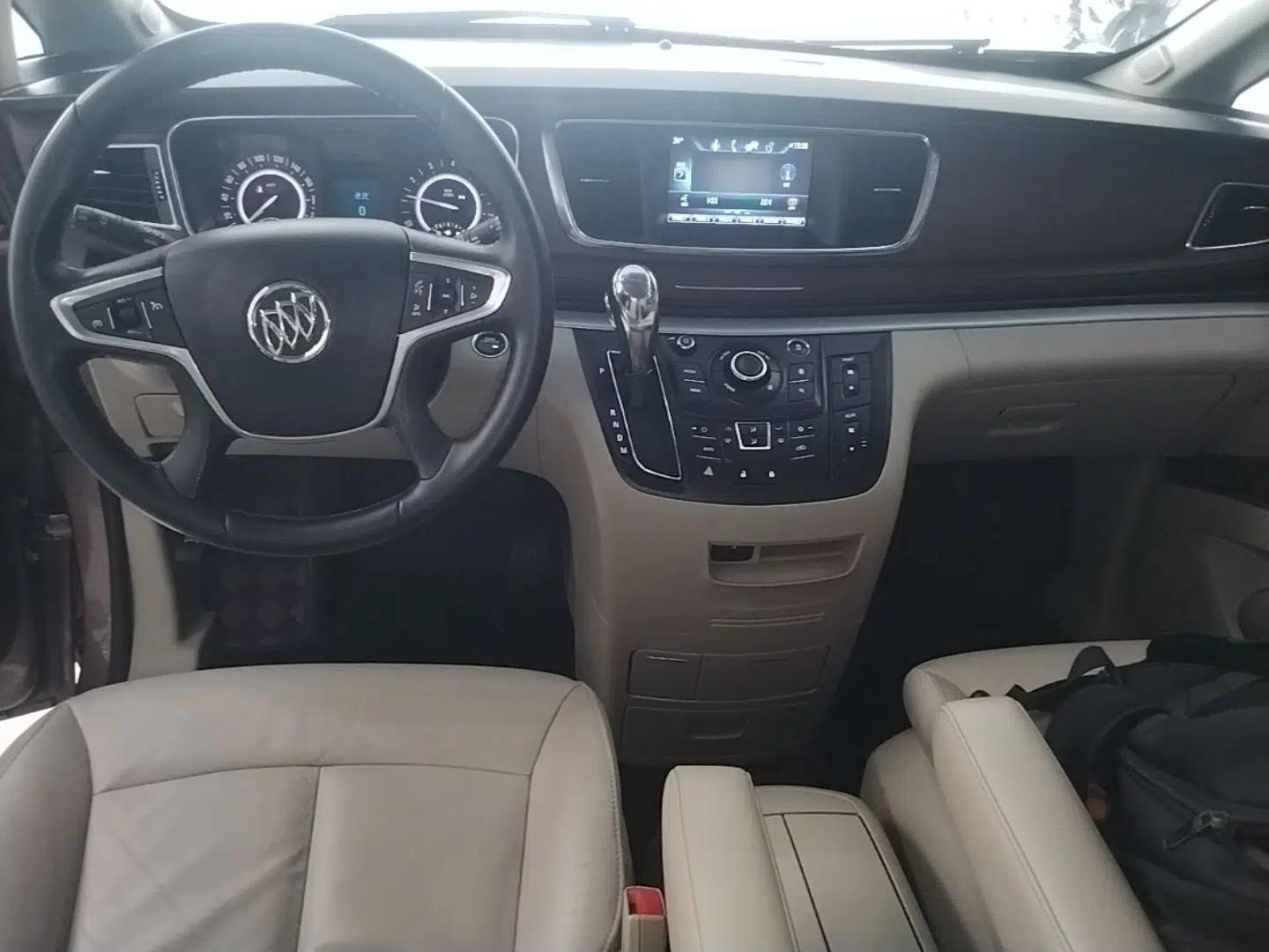 Buick GL8 2018 28T Luxury Model China VI Standard — миниатюра 12