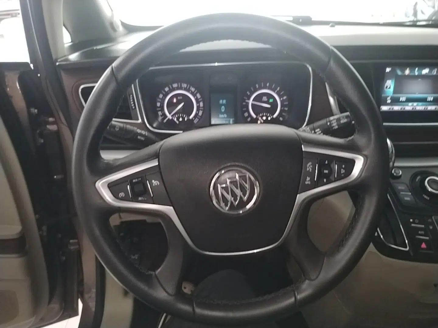Buick GL8 2018 28T Luxury Model China VI Standard — миниатюра 13