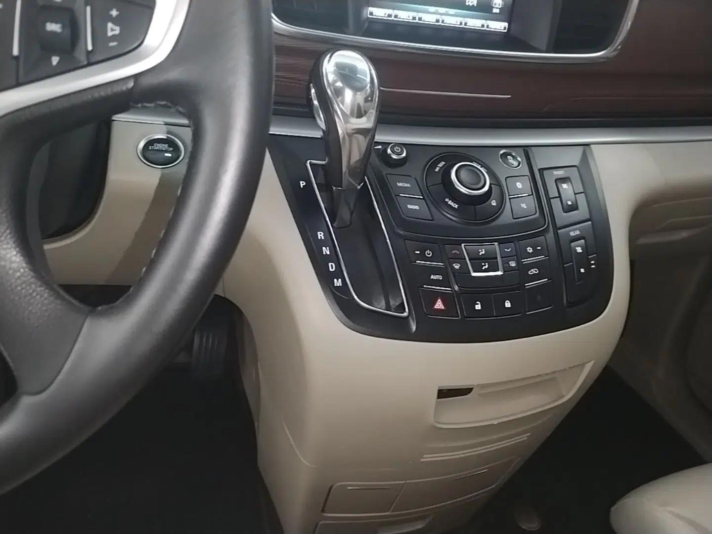 Buick GL8 2018 28T Luxury Model China VI Standard — миниатюра 16
