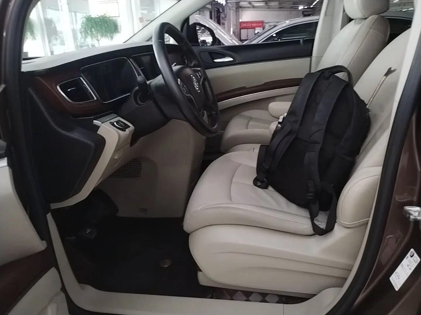 Buick GL8 2018 28T Luxury Model China VI Standard — миниатюра 17