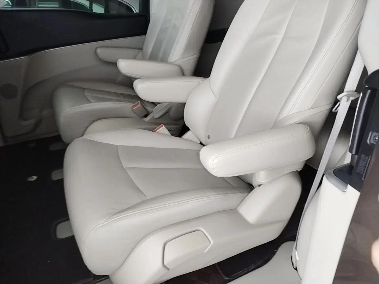 Buick GL8 2018 28T Luxury Model China VI Standard — миниатюра 20