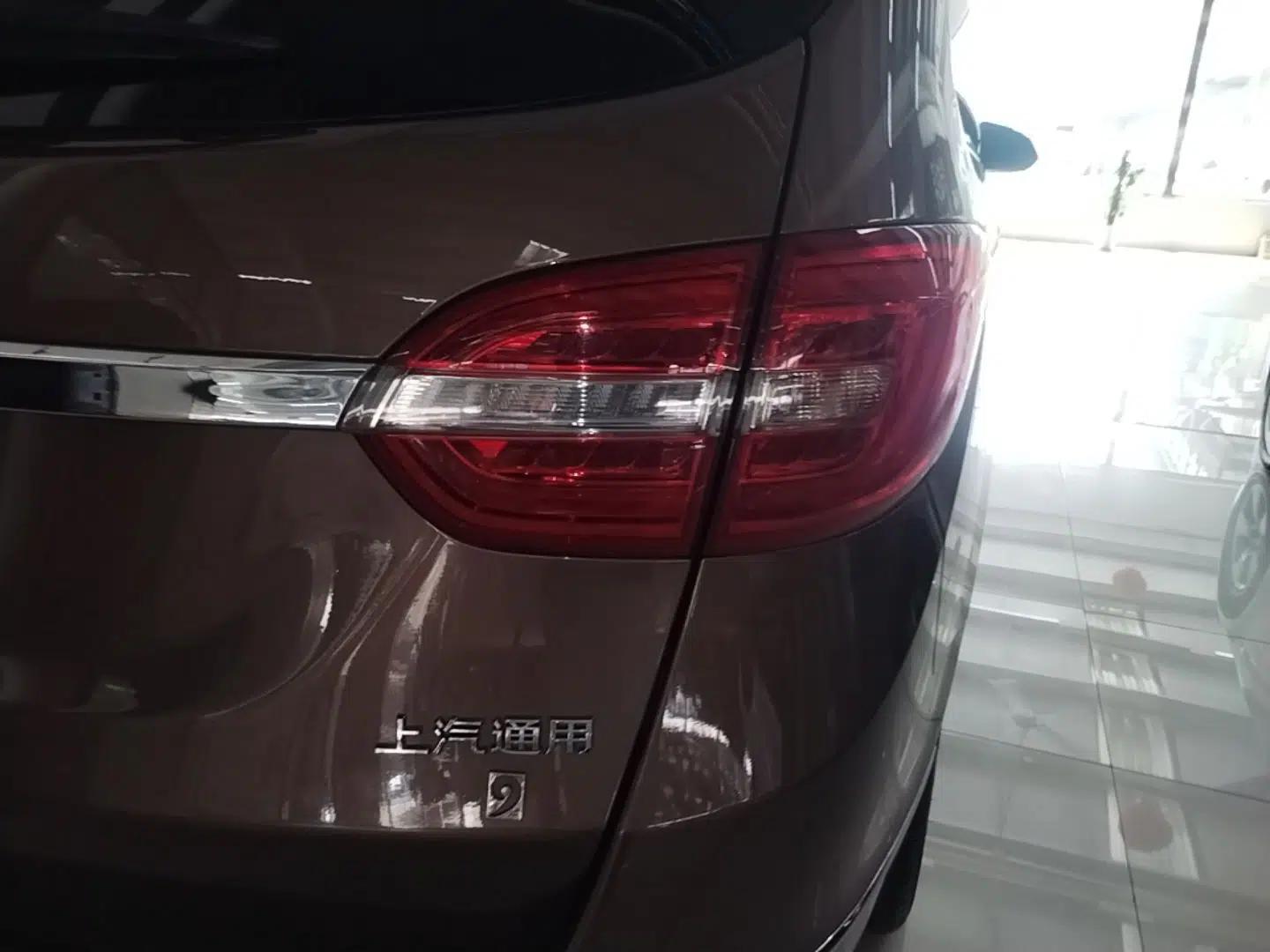 Buick GL8 2018 28T Luxury Model China VI Standard — миниатюра 9