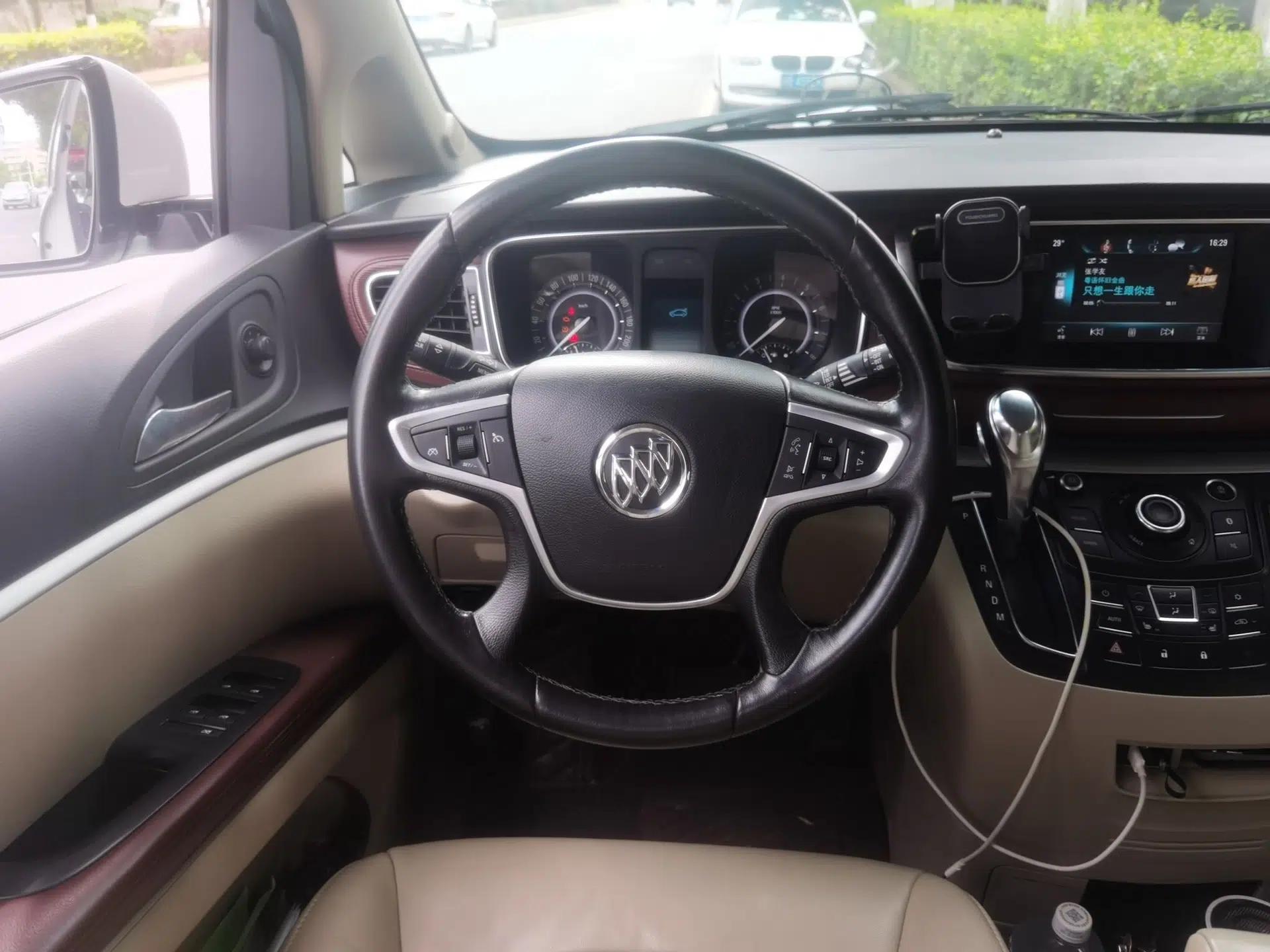 Buick GL8 2017 25S Prestige Version China V Standard — миниатюра 10