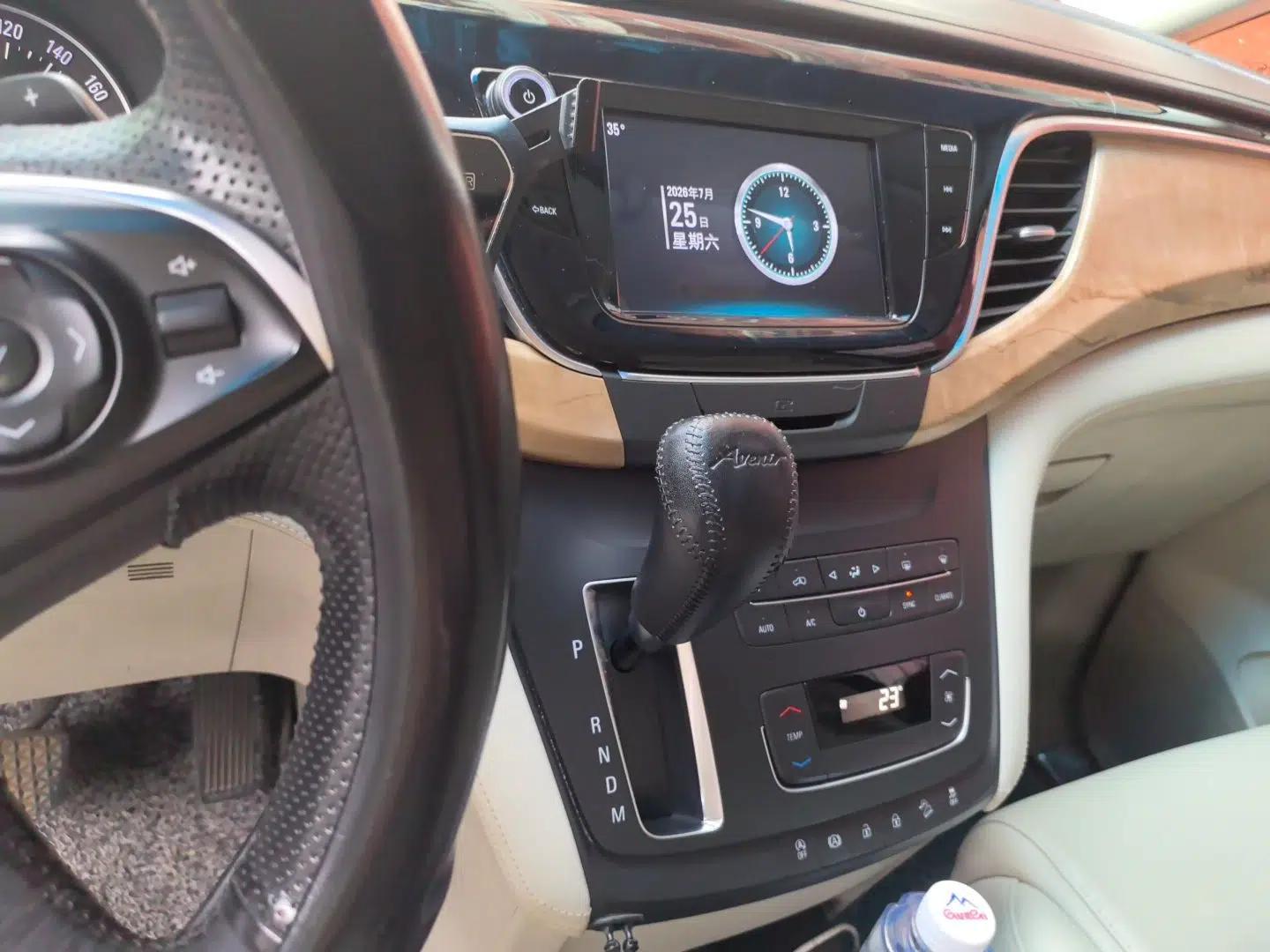 Buick GL8 2017 ES 28T Comfort Model China V Standard — миниатюра 13