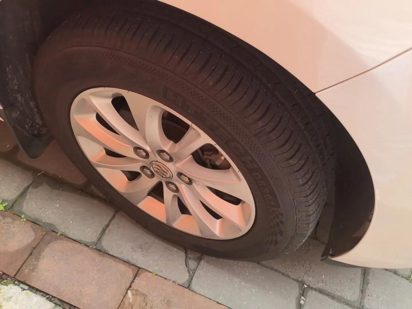 Buick GL8 2017 ES 28T Comfort Model China V Standard — миниатюра 8