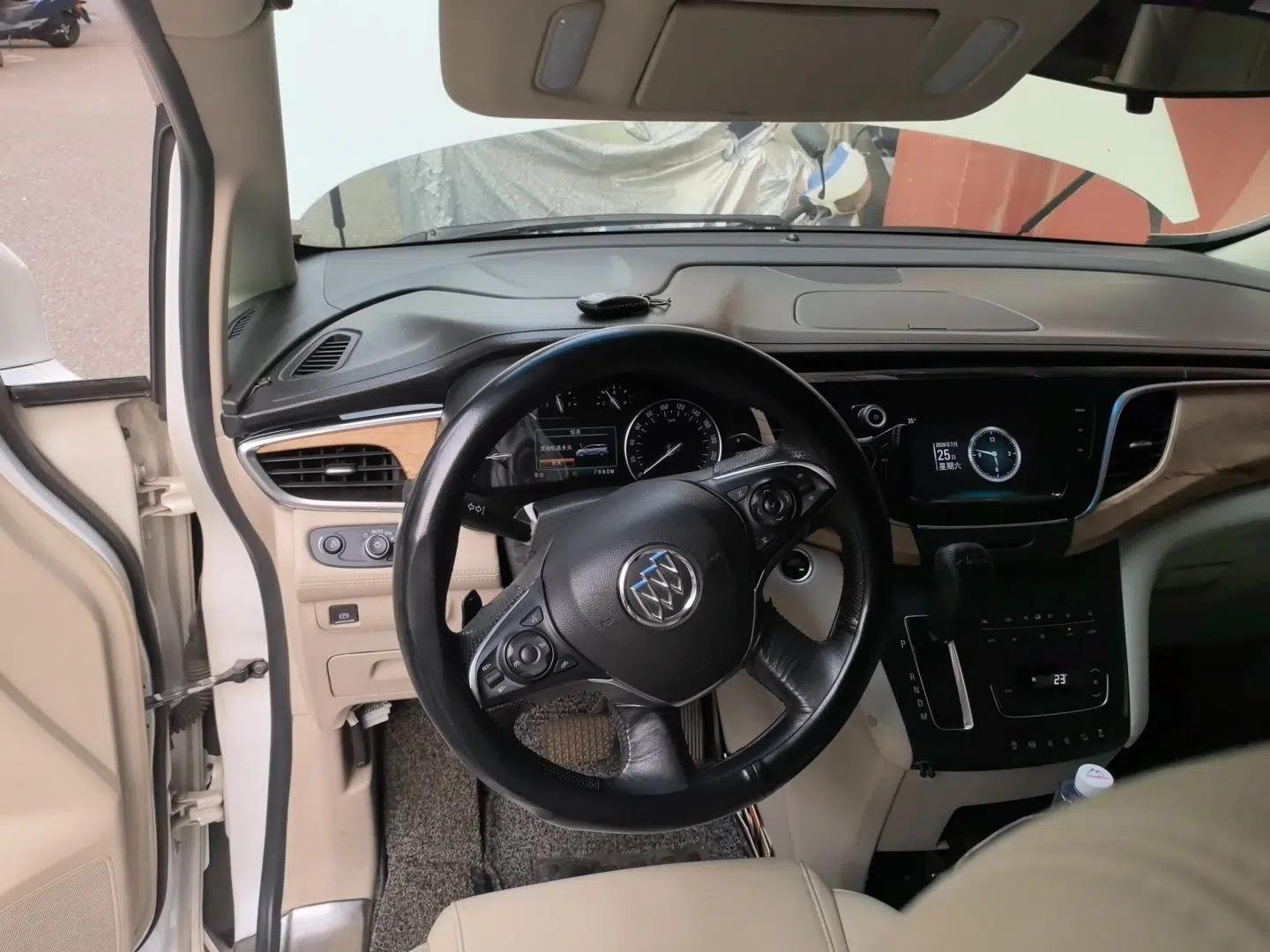 Buick GL8 2017 ES 28T Comfort Model China V Standard — миниатюра 10