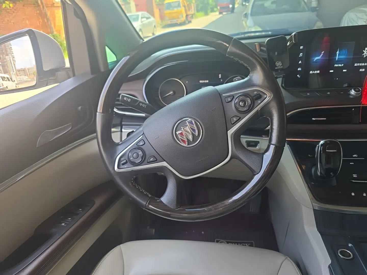 Buick GL8 2020 Land Business Class 652T Premium Model — миниатюра 10