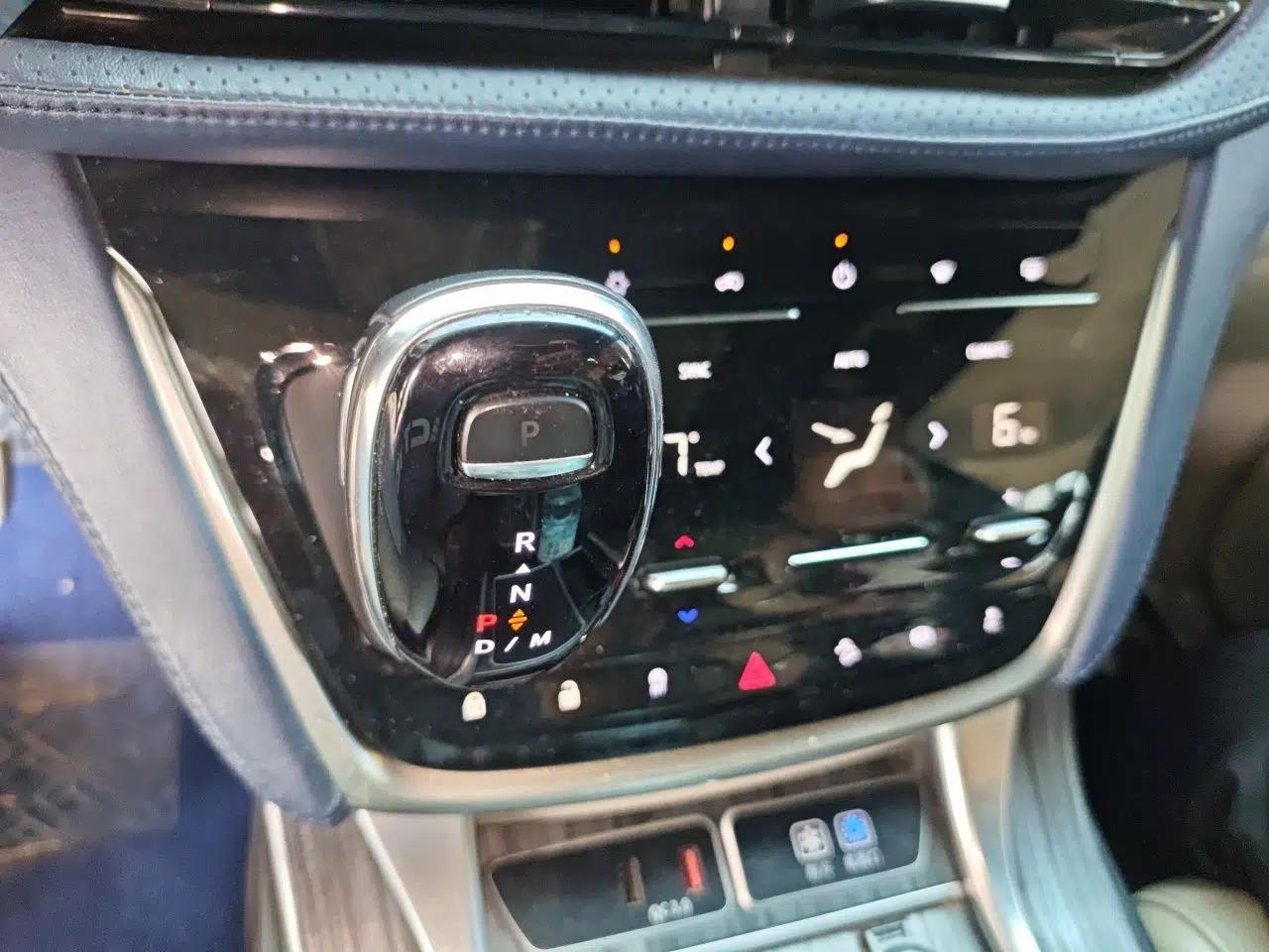 Buick GL8 2021 ES Landtrek 653T Comfort Edition — миниатюра 14
