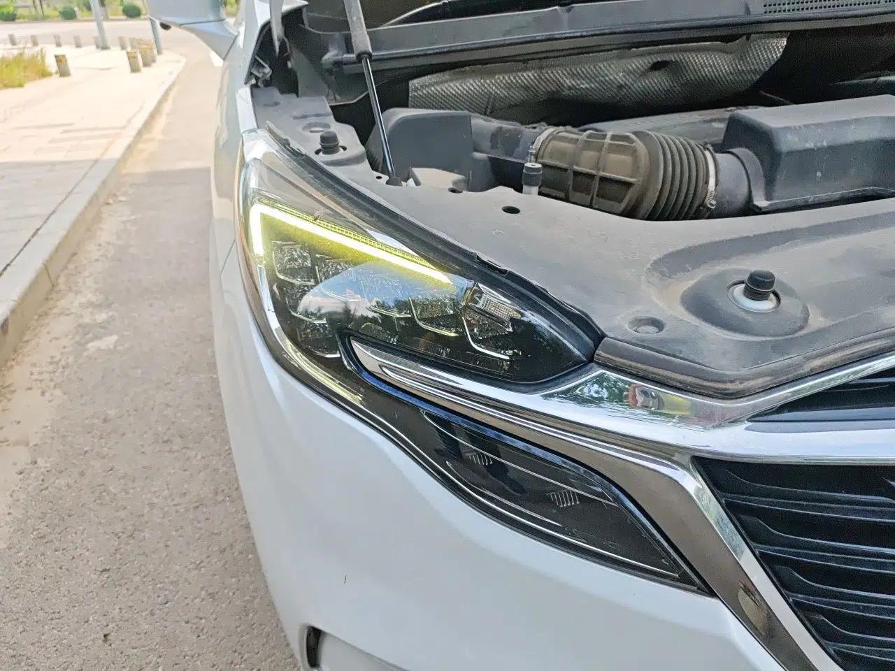 Buick GL8 2021 ES Landtrek 653T Comfort Edition — миниатюра 7