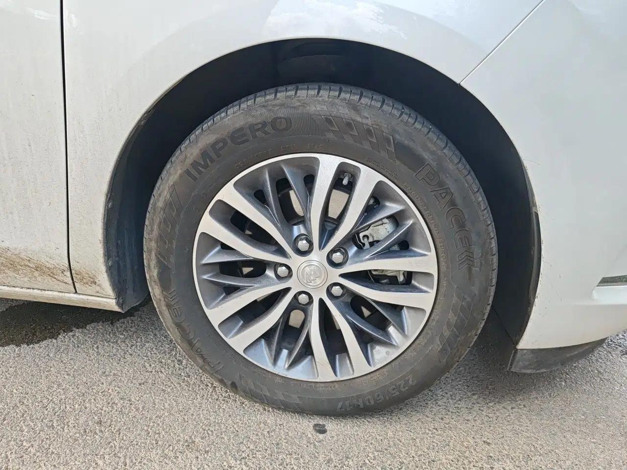 Buick GL8 2021 ES Landtrek 653T Comfort Edition — миниатюра 8