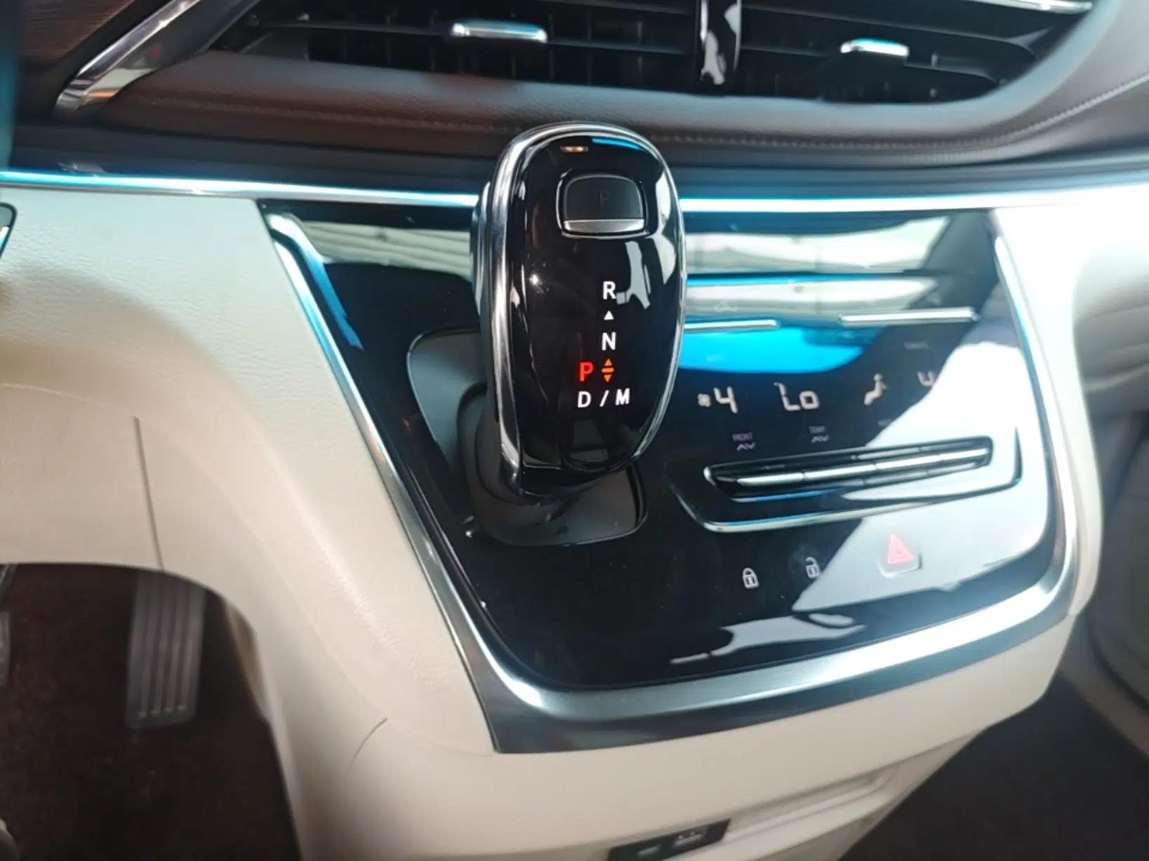 Buick GL8 2023 Land Executive Class Comfort Model — миниатюра 16