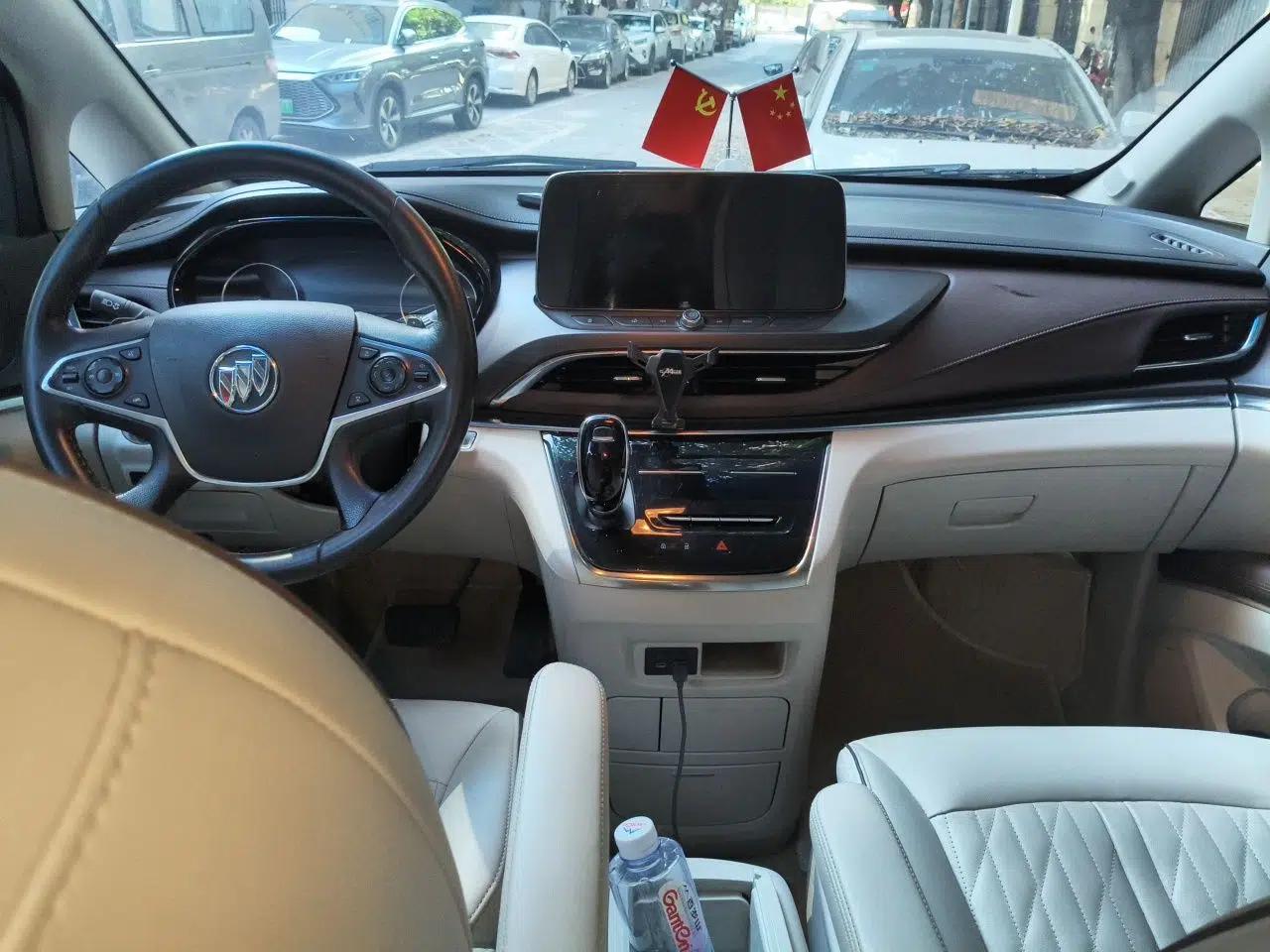 Buick GL8 2022 Land Business Class 652T Luxury Model — миниатюра 9