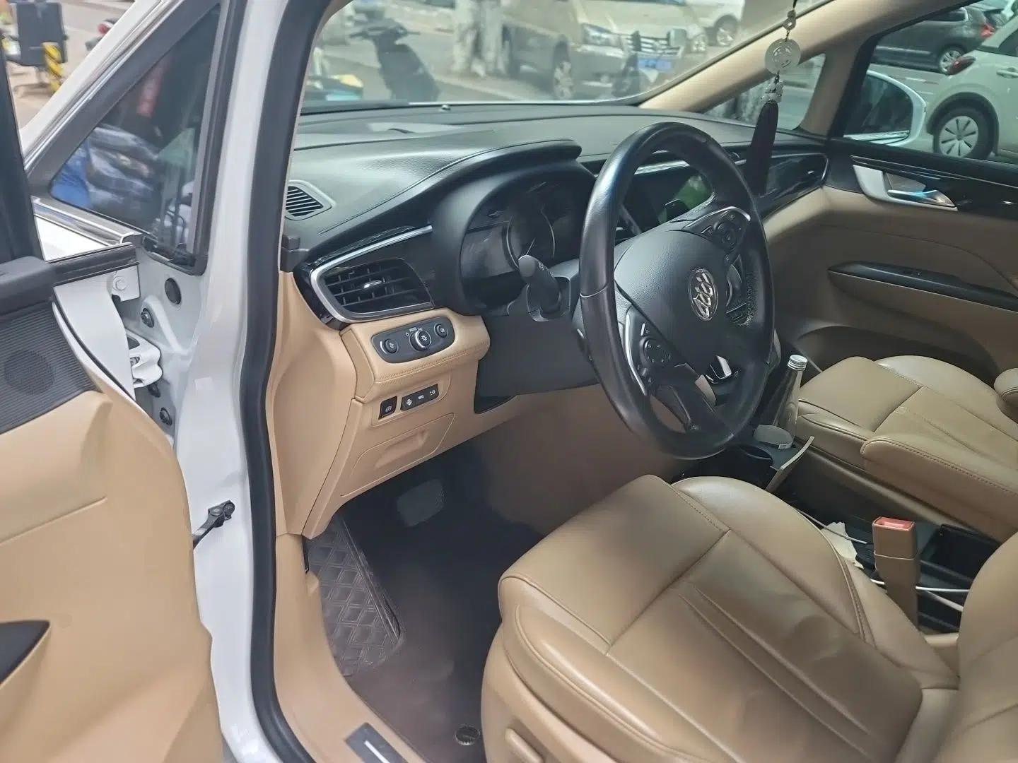 Buick GL8 2017 ES 28T Flagship Model China V Standard — миниатюра 16