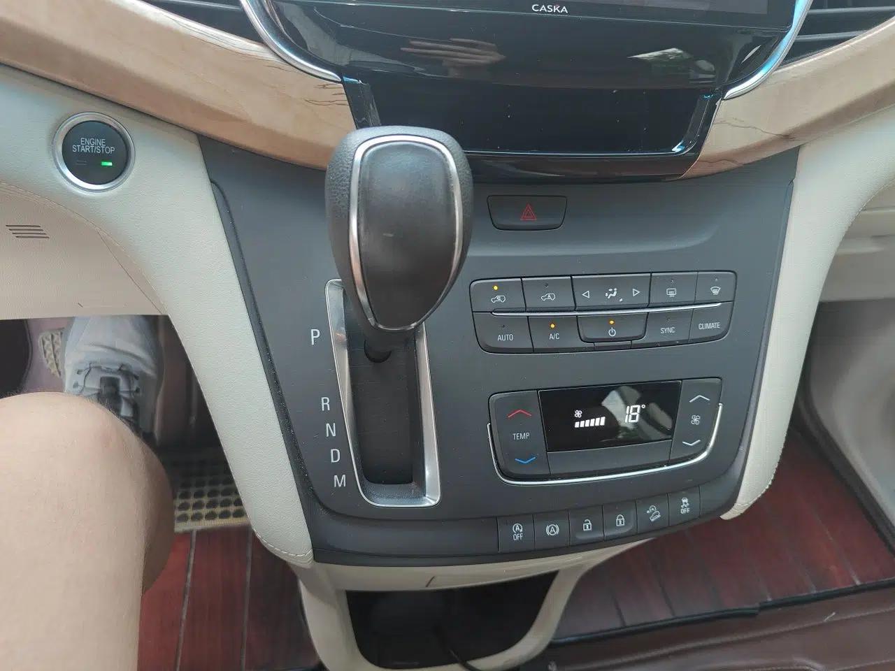 Buick GL8 2017 ES 28T Comfort Model China V Standard — миниатюра 14