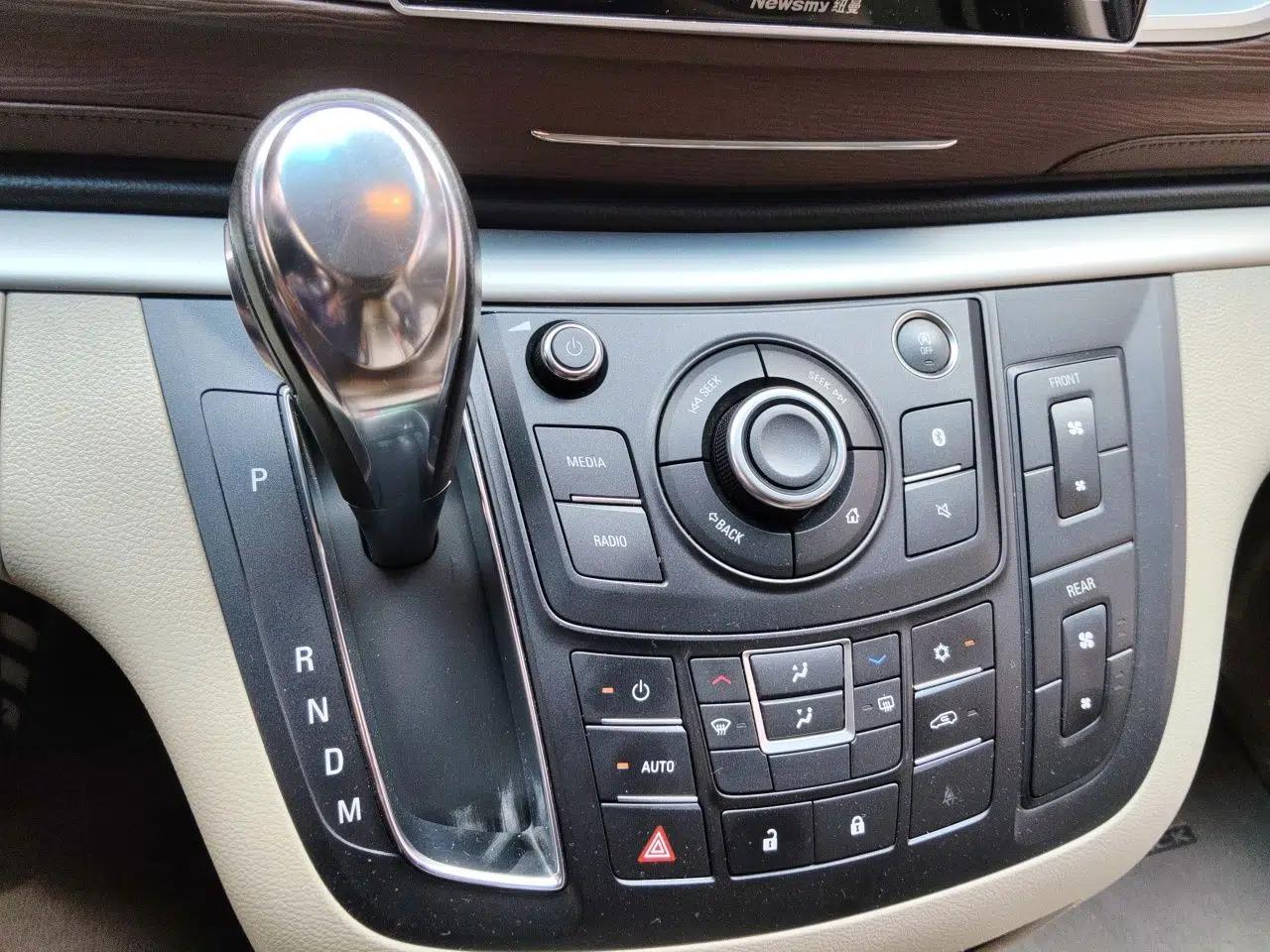 Buick GL8 2017 25S Comfort Version China V Standard — миниатюра 14
