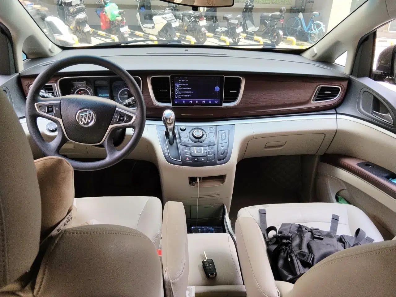 Buick GL8 2017 25S Comfort Version China V Standard — миниатюра 9